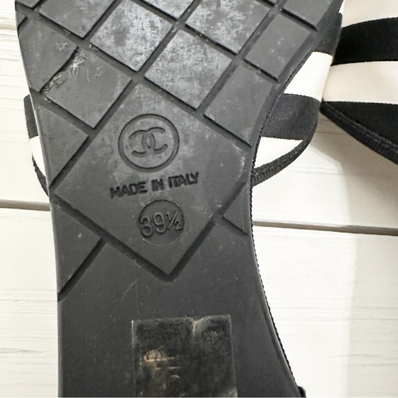 Chanel CC Logo Stripe Black and White Mules Slip On Sandals 39.5 - Picture 7 of 13